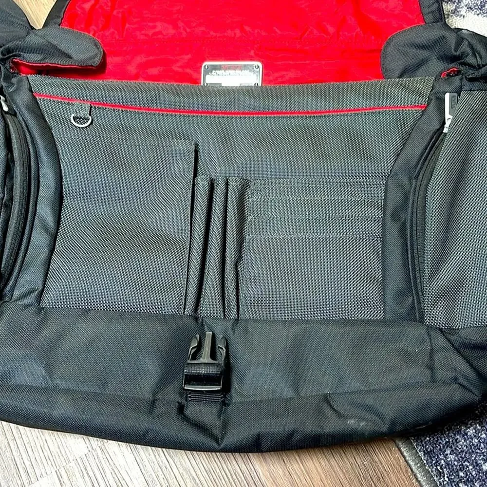 Tumi black multiple department crossbody messenger